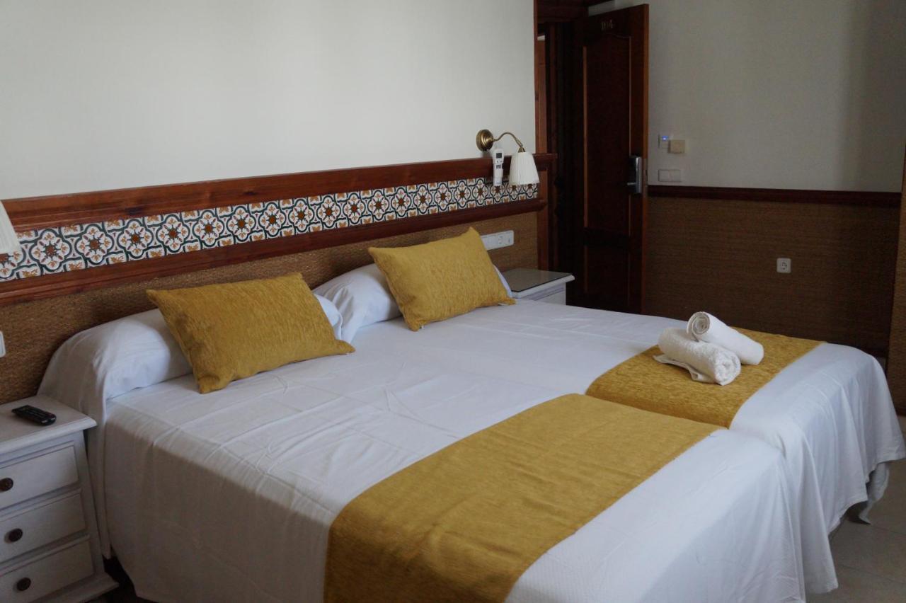 Exterior Twin Room,1371899114:JPEG